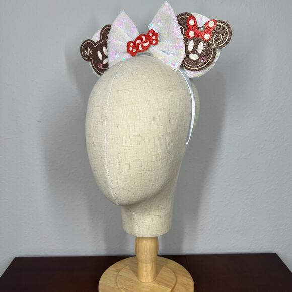 🎄 Gingerbread Cookie Minnie Ears | Disney-Inspired Christmas Mouse Ears Headband - Picture 3 of 5